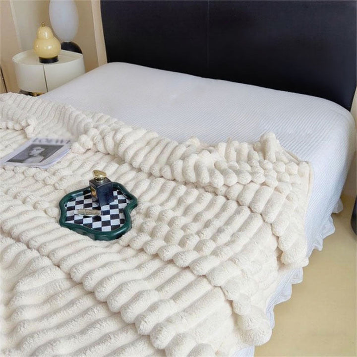 Women Plush Bedspread with Textured Design Kalsten