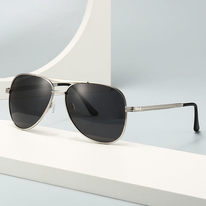 Men's fashionable pilot sunglasses with scratch-resistant lenses Kalsten
