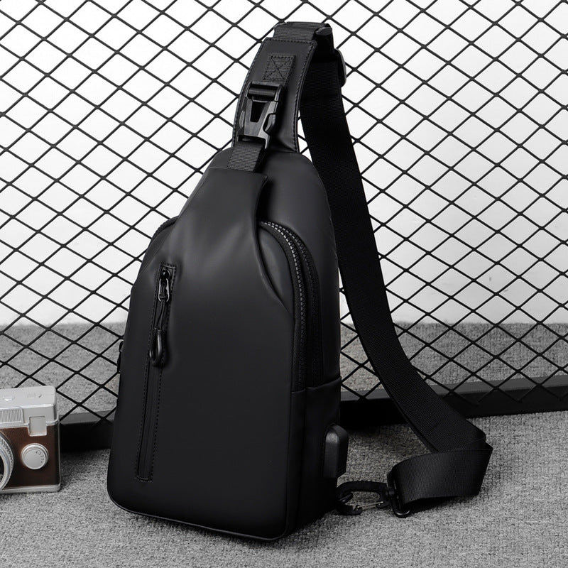 Sling bag with water-repellent material and practical compartment design Kalsten