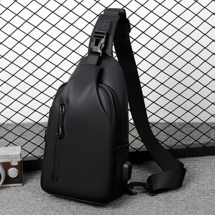 Sling bag with water-repellent material and practical compartment design Kalsten