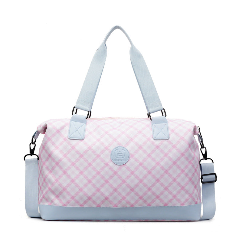 Sporty Travel Bag With Durable Surface Kalsten
