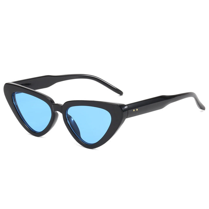Ladies stylish Cat-Eye sunglasses with striking design Kalsten