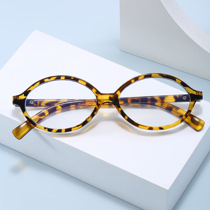 Ladies fashionable eyewear frames in oval design Kalsten