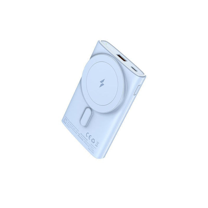 Portable high-performance power bank with integrated cable management Kalsten