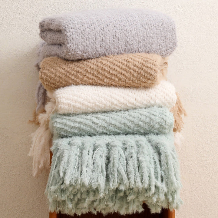 Women's knitted blanket with softest fleece and decorative fringes Kalsten