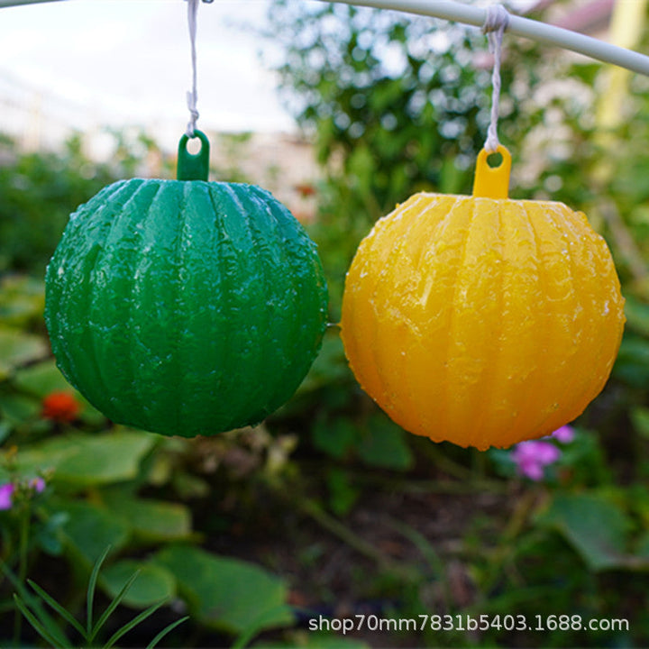 Hanging adhesive wasp trap sphere for outdoor garden pest control Kalsten