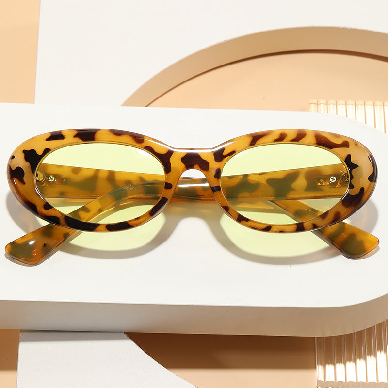 Women's elegant oval-shaped sunglasses with high-quality lenses Kalsten