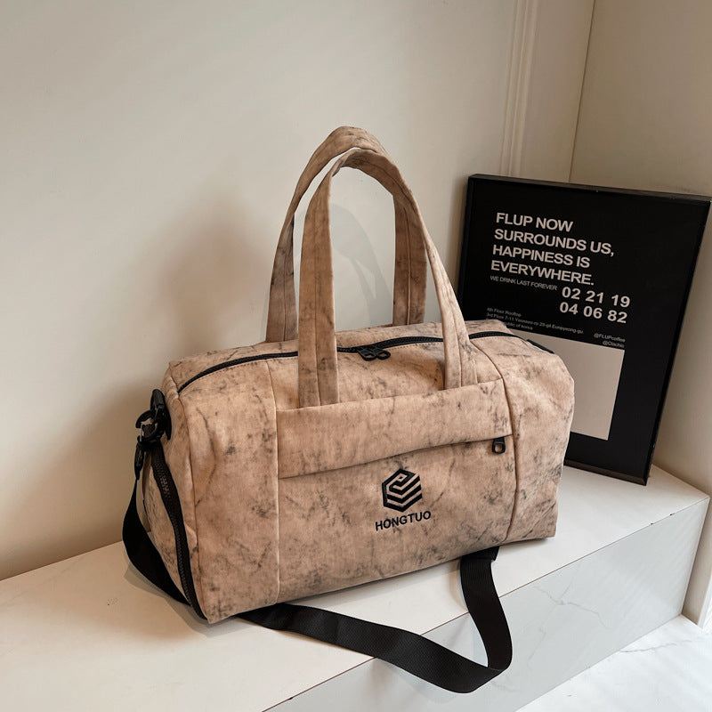 Sporty Travel Bag with Comfortable Shoulder Strap Kalsten