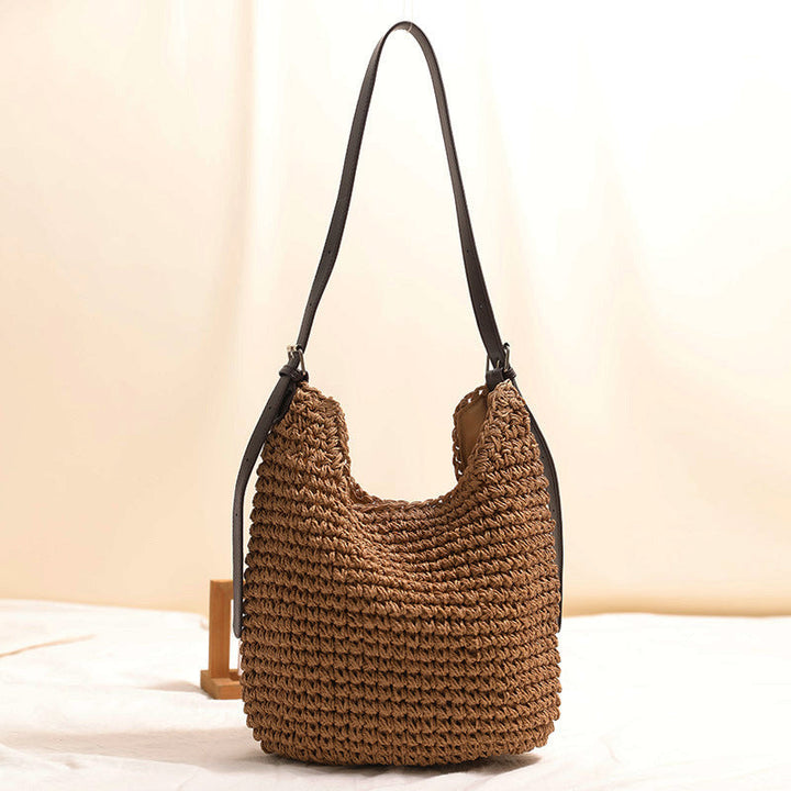 Casual handbag with wide shoulder strap Kalsten
