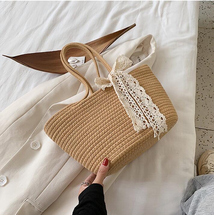 Handcrafted straw bag with lace accent Kalsten