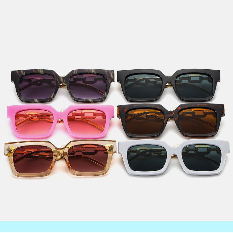 Women’s fashionable square sunglasses with luxurious chain details Kalsten