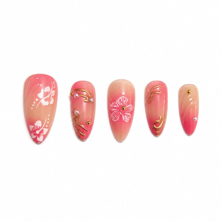 Artificial nails with floral decorations and gold accents Kalsten