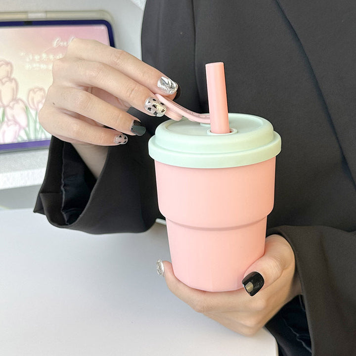 Women's Reusable Drinking Cup with Integrated Straw and Secure Closure Kalsten