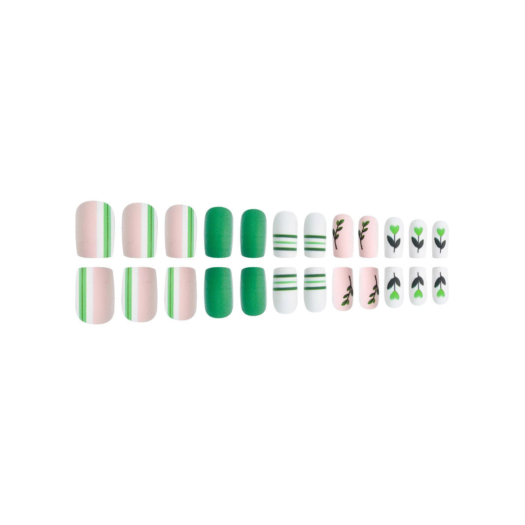 Botanical-Themed Press-On Nail Art Kalsten