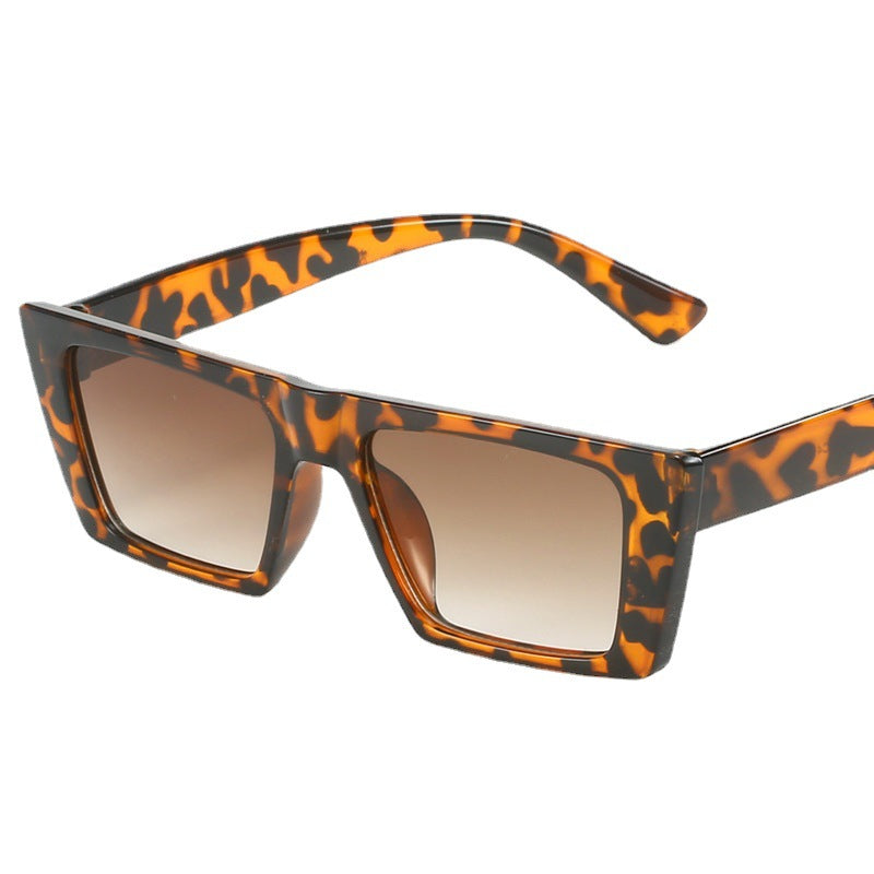 Women's geometric sunglasses with trendy, square frame Kalsten