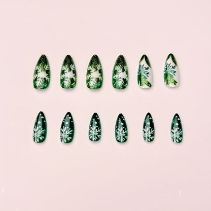 Festive Winter-Themed Nail Art Acalora 1788155575