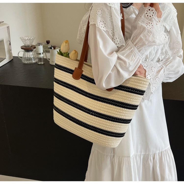 Spacious Macrame Tote Bag Kalsten