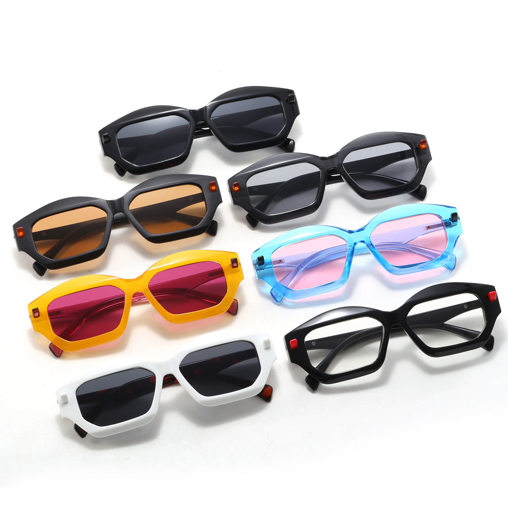 Women's Modernist Sunglasses with Eye-Catching Frame Kalsten