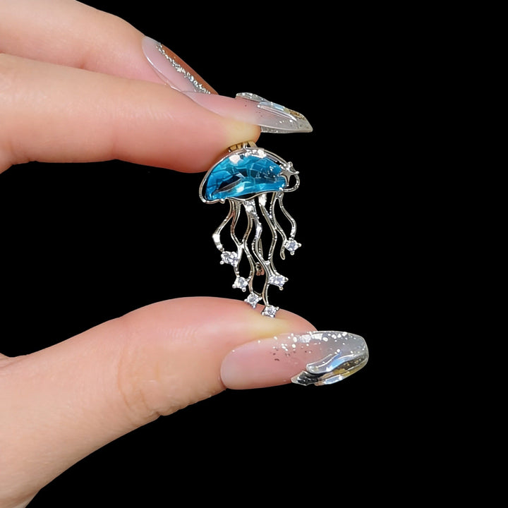 Elegant jellyfish brooch with sparkling crystals Kalsten