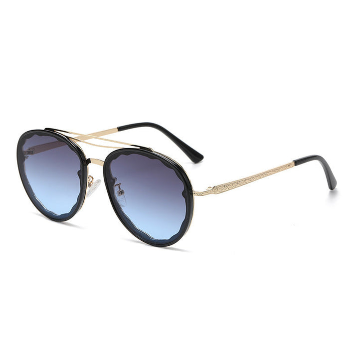 Women's modern styled sunglasses in elegant oversize style Kalsten