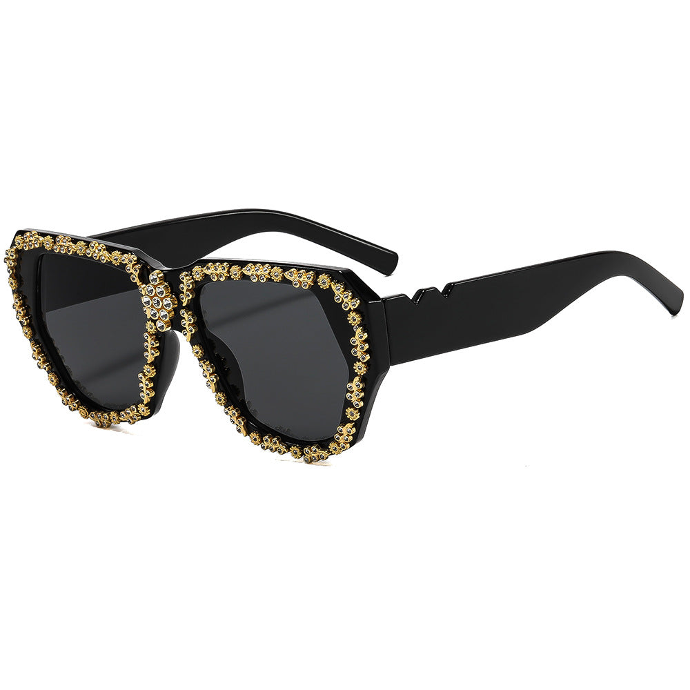 Women's fashionable sunglasses with opulent crystal frame Kalsten