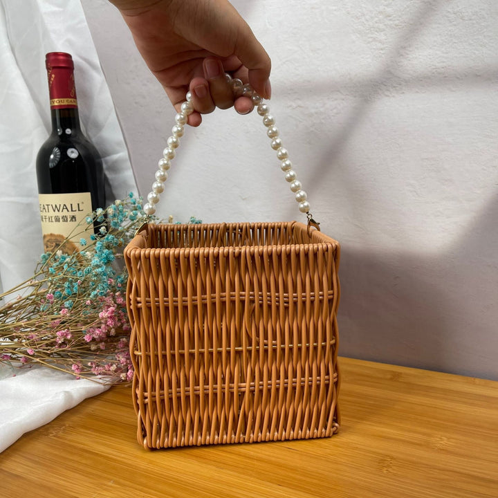Women's stylish rattan container with pearl handle Kalsten