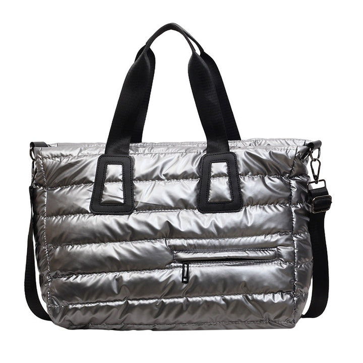 Leisure bag with padded interior and removable shoulder strap Kalsten