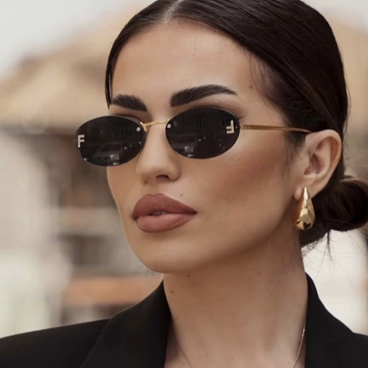 Women's fashionable sunglasses with elegant mirrored lens front and delicate metal frame Kalsten