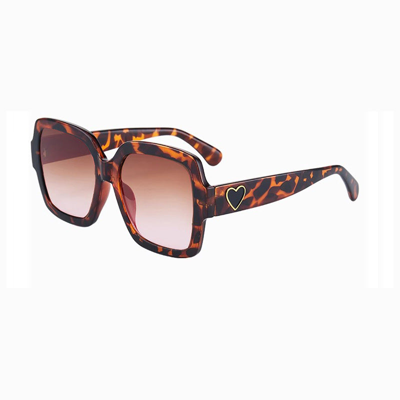 Women's fashionable sunglasses with exclusive heart detail Kalsten
