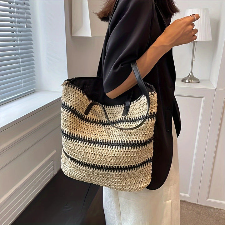 Spacious Beach Bag Made of Braided Natural Material Kalsten