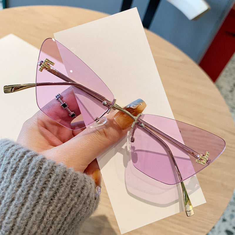 Womens Cat-Eye Sunglasses in modern design with innovative frame Kalsten