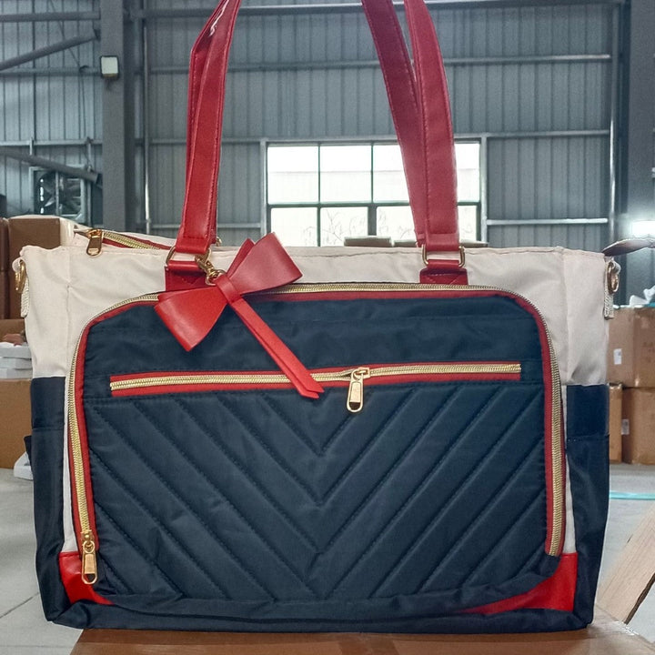 Fashionable tote bag with stylish compartments Kalsten