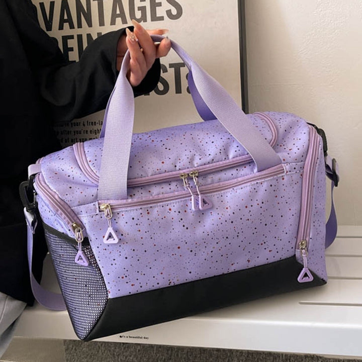 Sporty leisure bag with durable material and innovative compartment design Kalsten