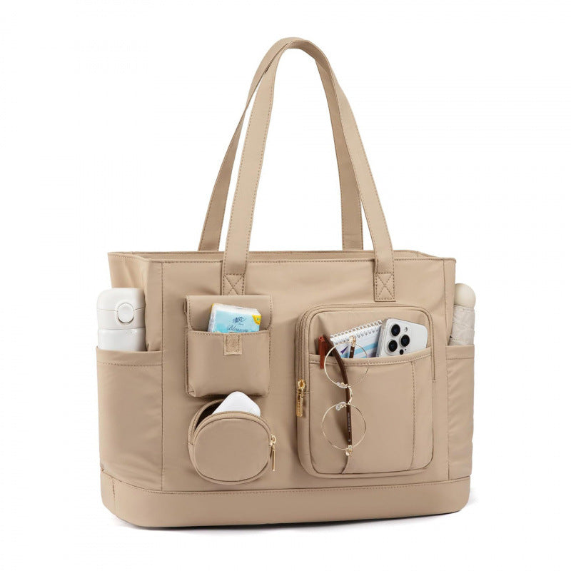 Practical everyday bag with multifunctional compartments Kalsten