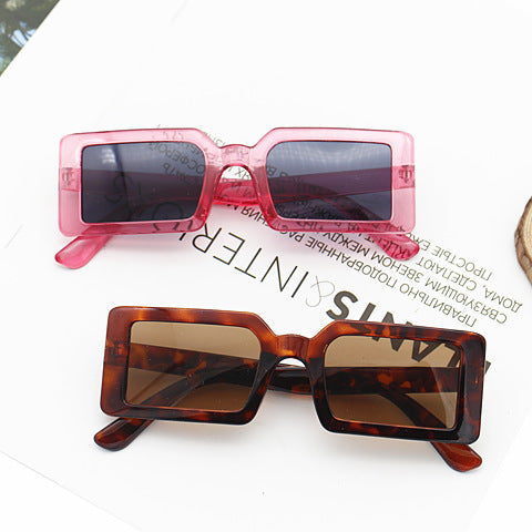 Women's Oversized Sunglasses in Modern Tortoiseshell Design Kalsten