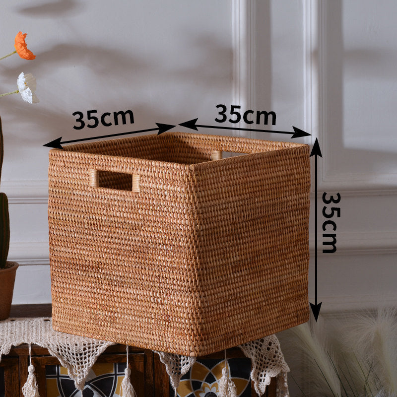 Women rectangular storage basket made of natural material Kalsten