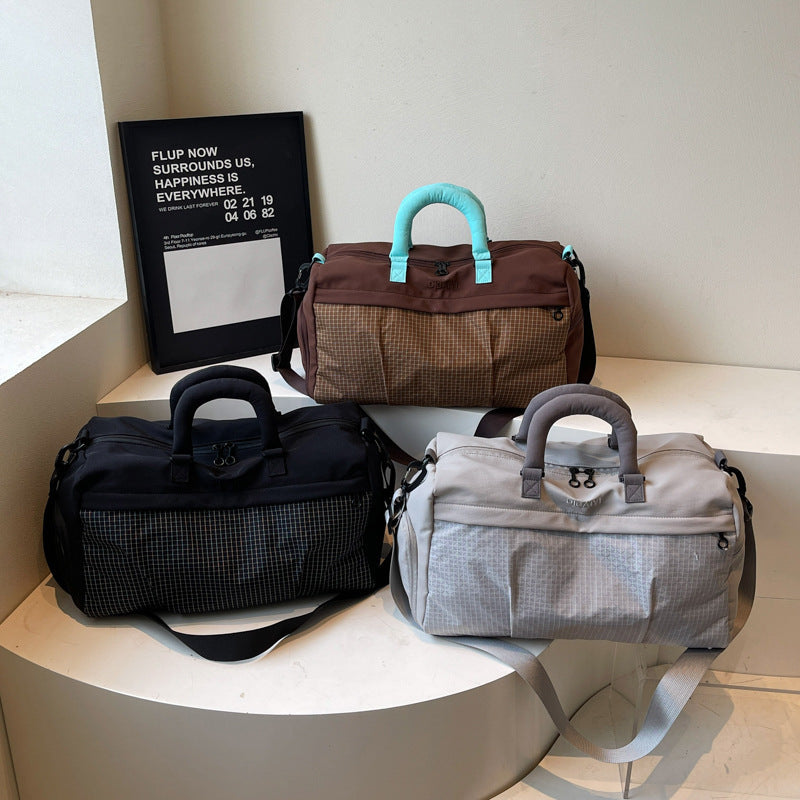 Women's spacious sport and travel bag Kalsten