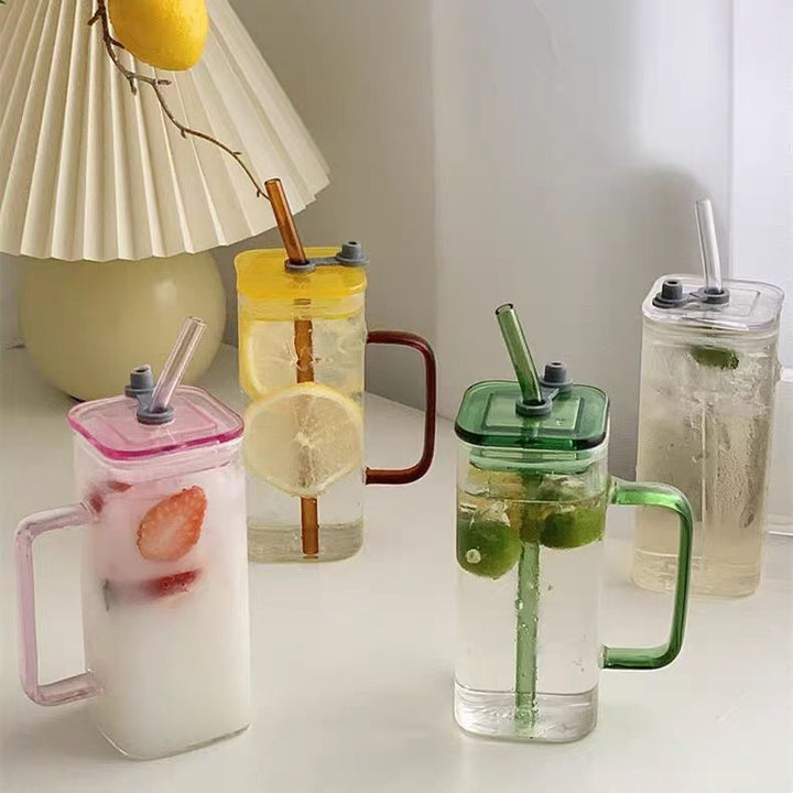 Women's drinking container with innovative lid system and integrated straw Kalsten