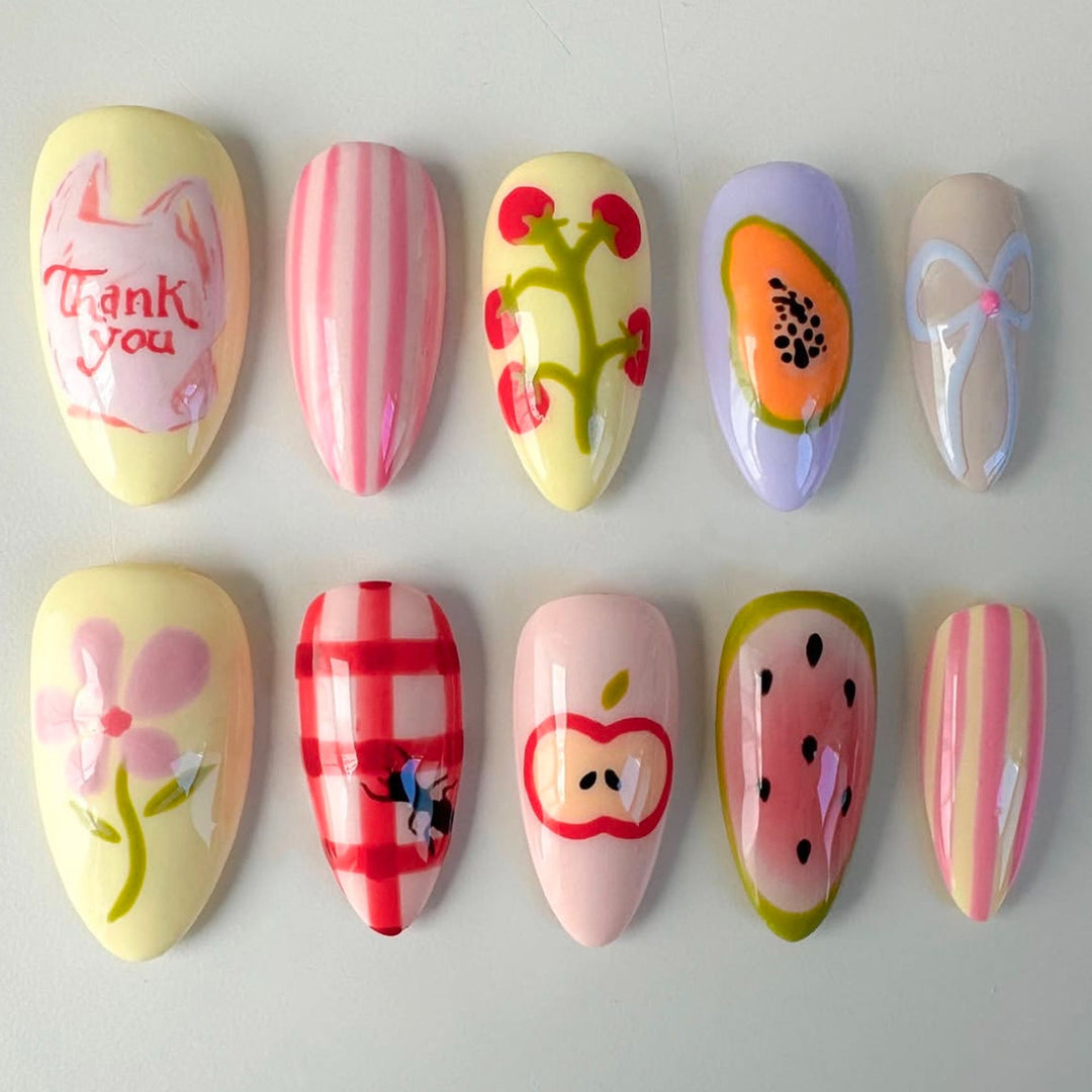 Artistic Themed Press-On Nail Art Set Kalsten