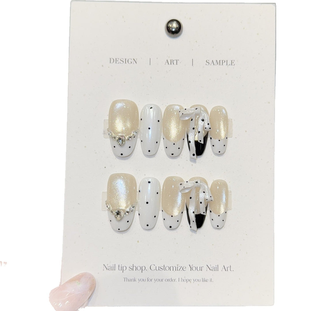 Artificial nails with glitter and bows Kalsten