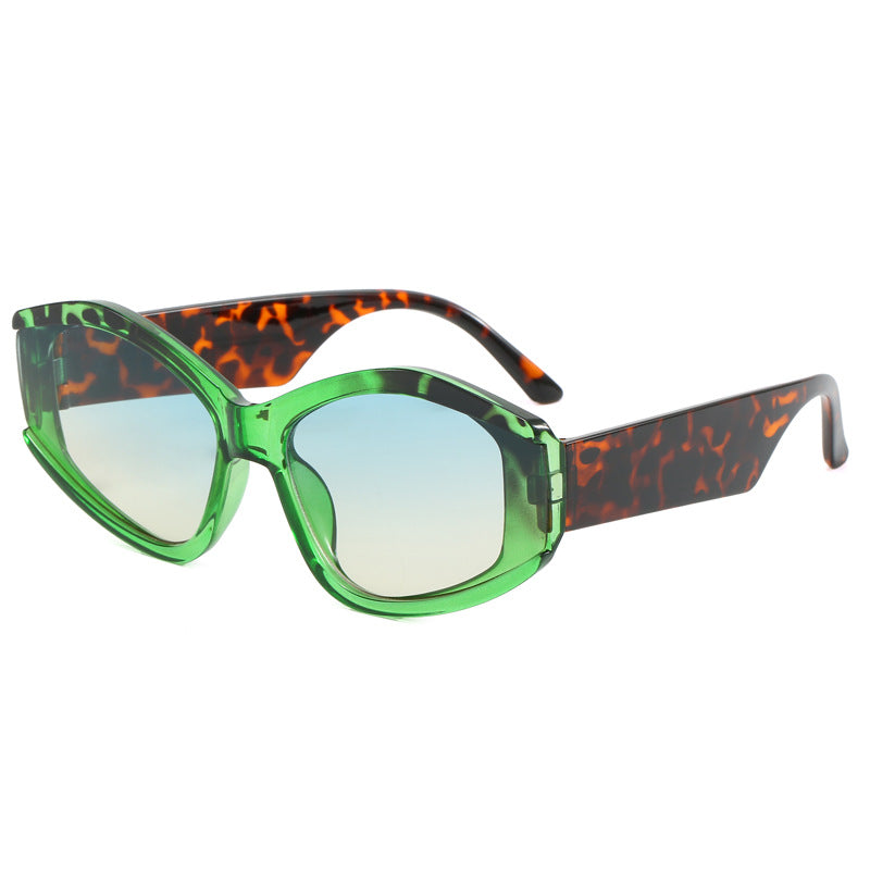 Women’s fashionable sunglasses with distinctive, futuristic design Kalsten