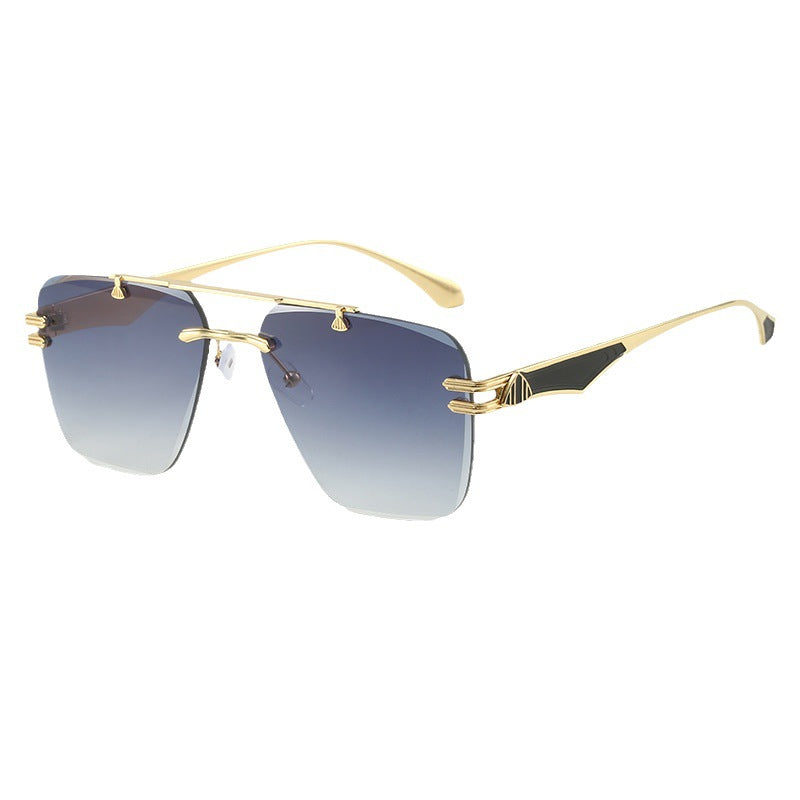 Women’s designer sunglasses in an extravagant frame Kalsten