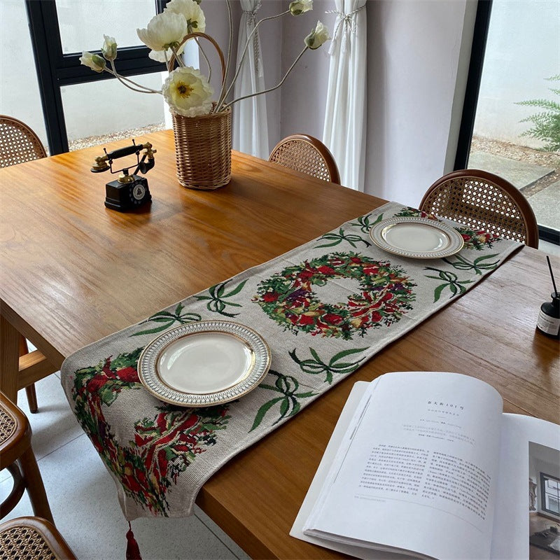 Festive Holiday Table Runner  1788931052