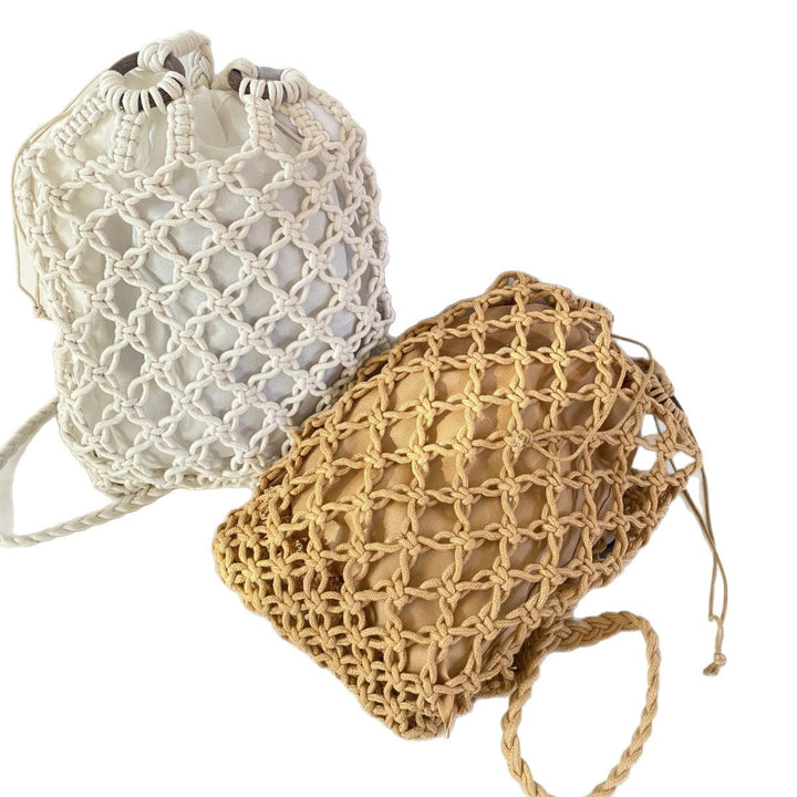 Hand-knotted mesh bag with decorative wooden rings Kalsten