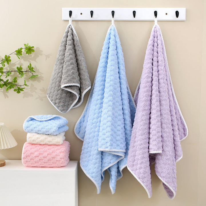 Cozy Living Blanket Made of Soft Microfiber Kalsten
