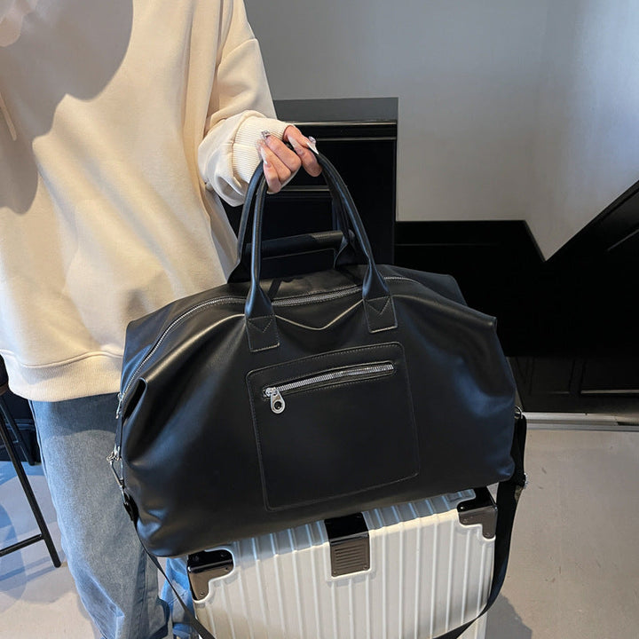 Stylish travel bag with robust design and adjustable shoulder strap Kalsten