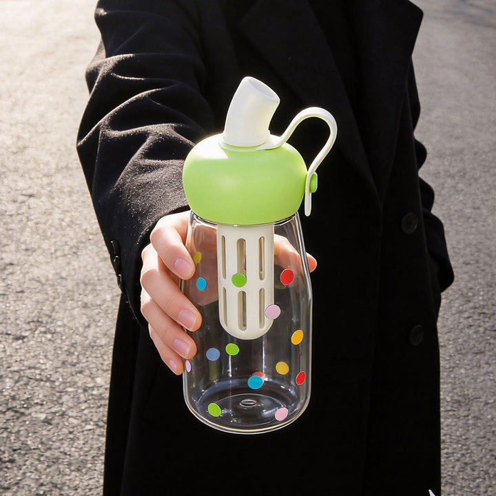 Women's water bottle with integrated fruit filter and practical carrying handle Kalsten