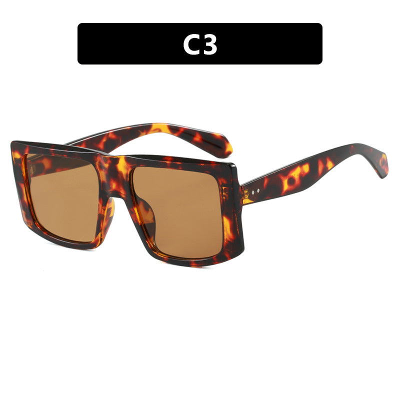 Women's square sunglasses with robust plastic frame and protective UV filter Kalsten