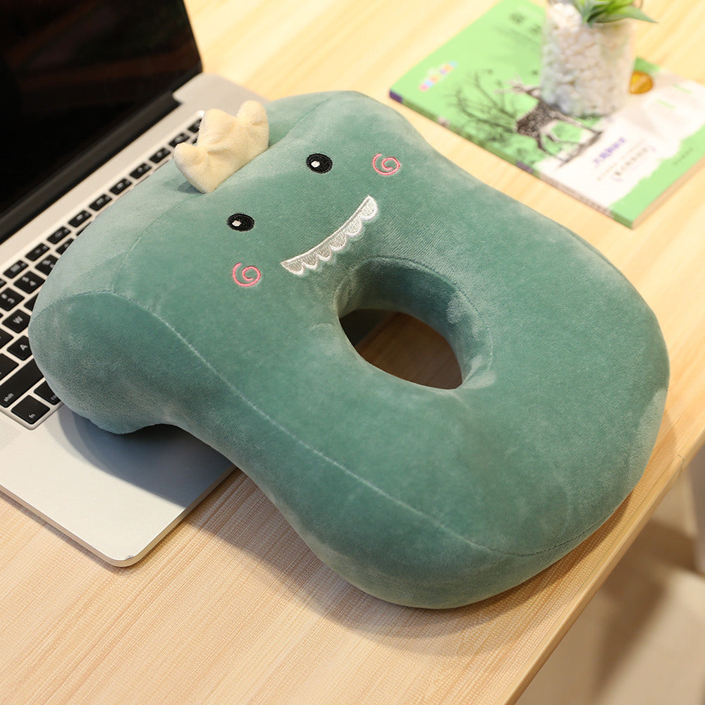 Plush neck support pillow in carrot shape Kalsten