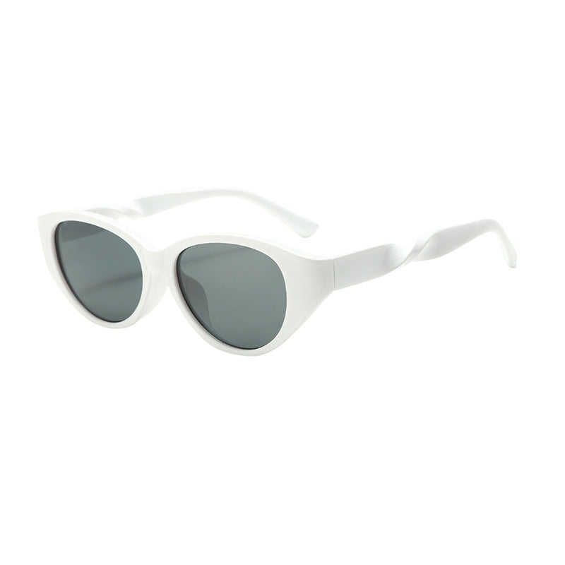 Women Vintage-inspired Sunglasses with Textured Frame Kalsten